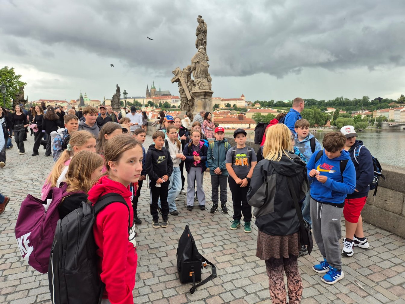 Výlet 5. třídy do Prahy „aneb historie, záhady i hranolky“