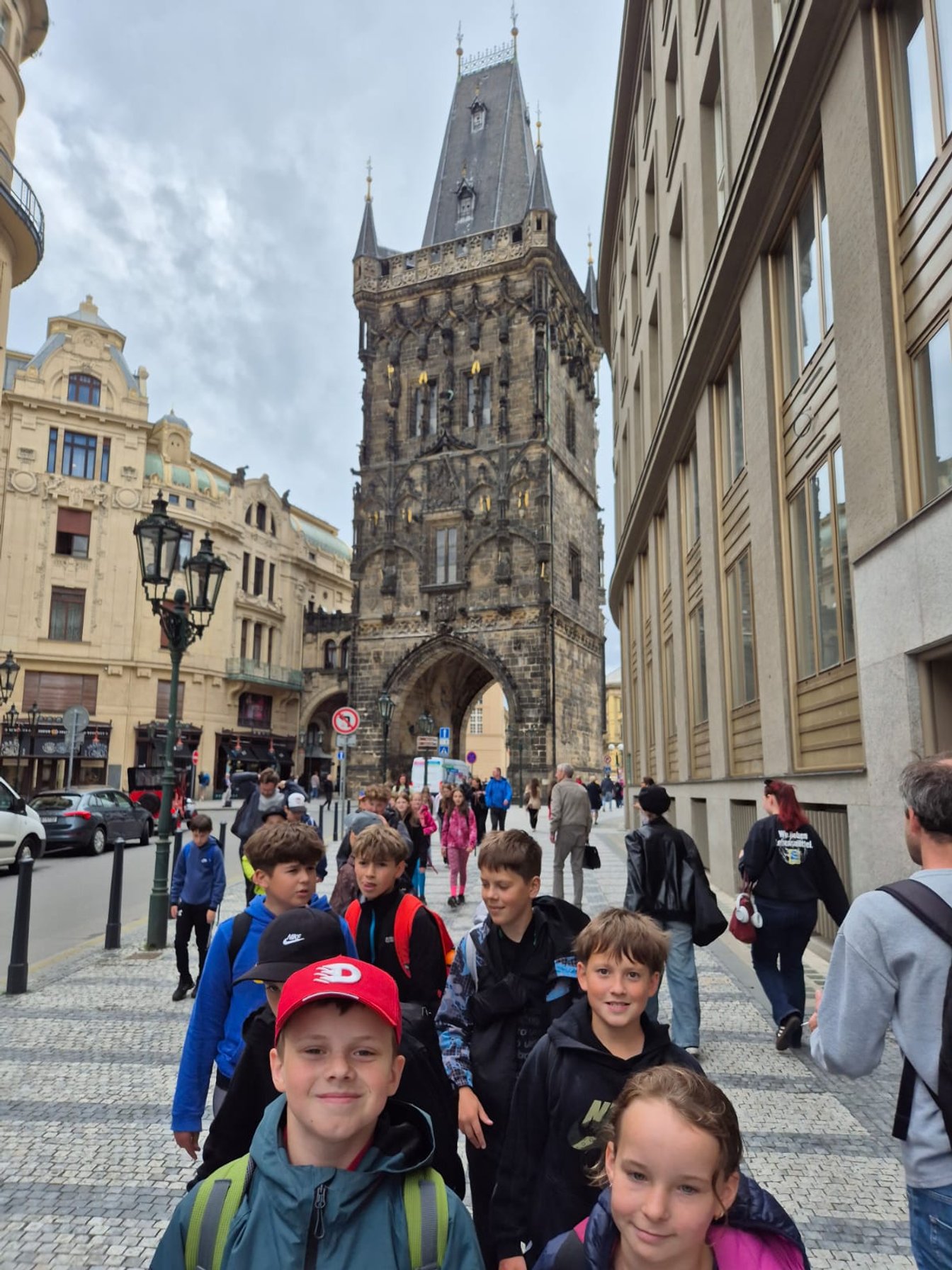 Výlet 5. třídy do Prahy „aneb historie, záhady i hranolky“