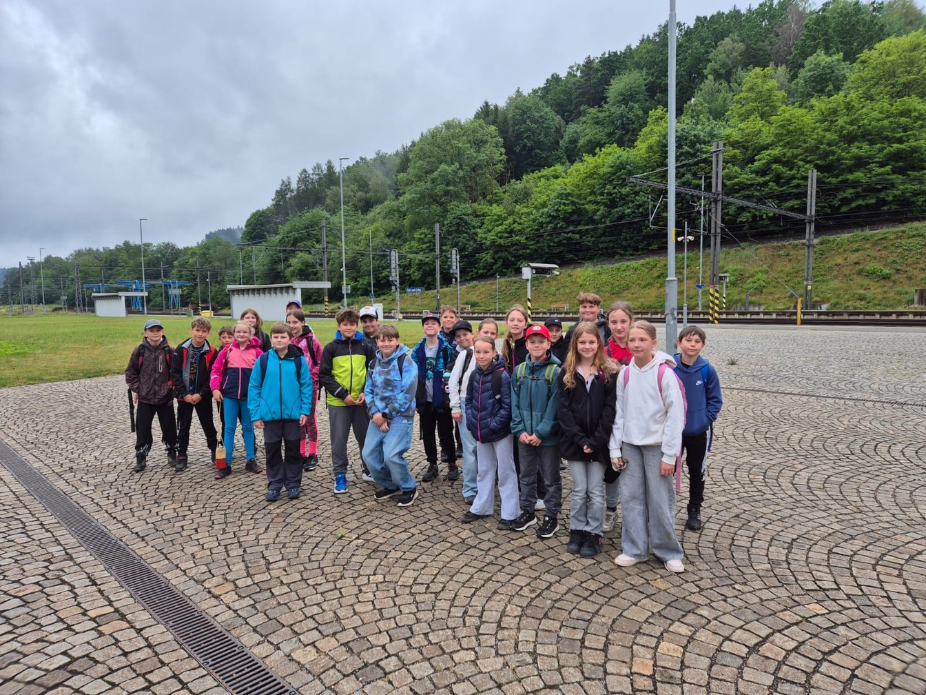 Výlet 5. třídy do Prahy „aneb historie, záhady i hranolky“