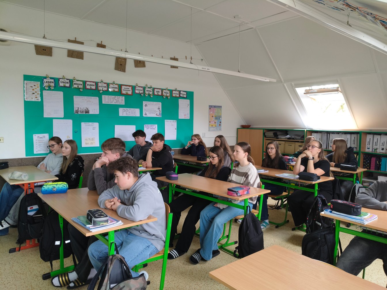 Beseda s realitní makléřkou - 1