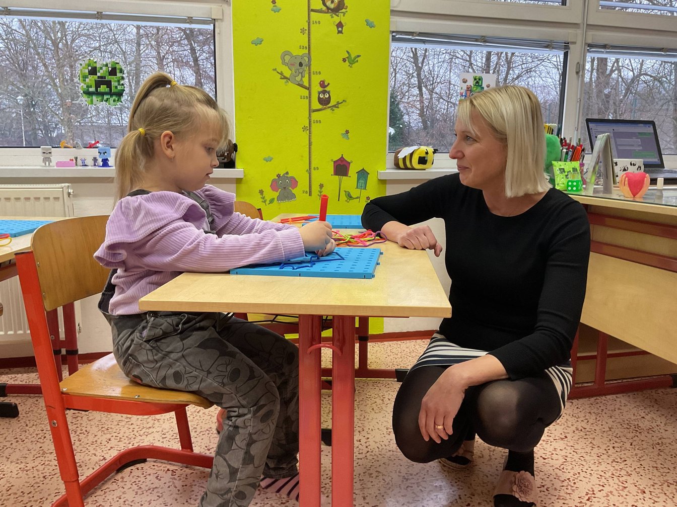 Návštěvnící dne otevřených dveří na Základní škole Libchavy