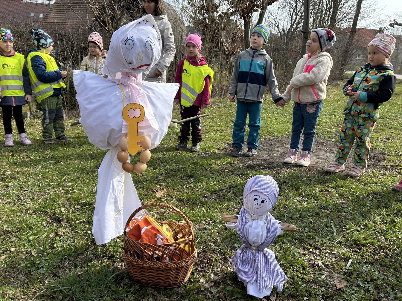 VYNÁŠENÍ MORENY - 1