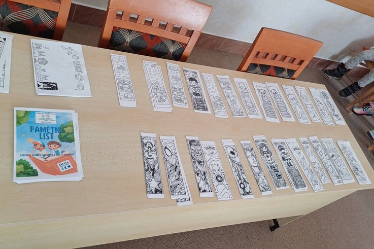 Námořníci v knihovně