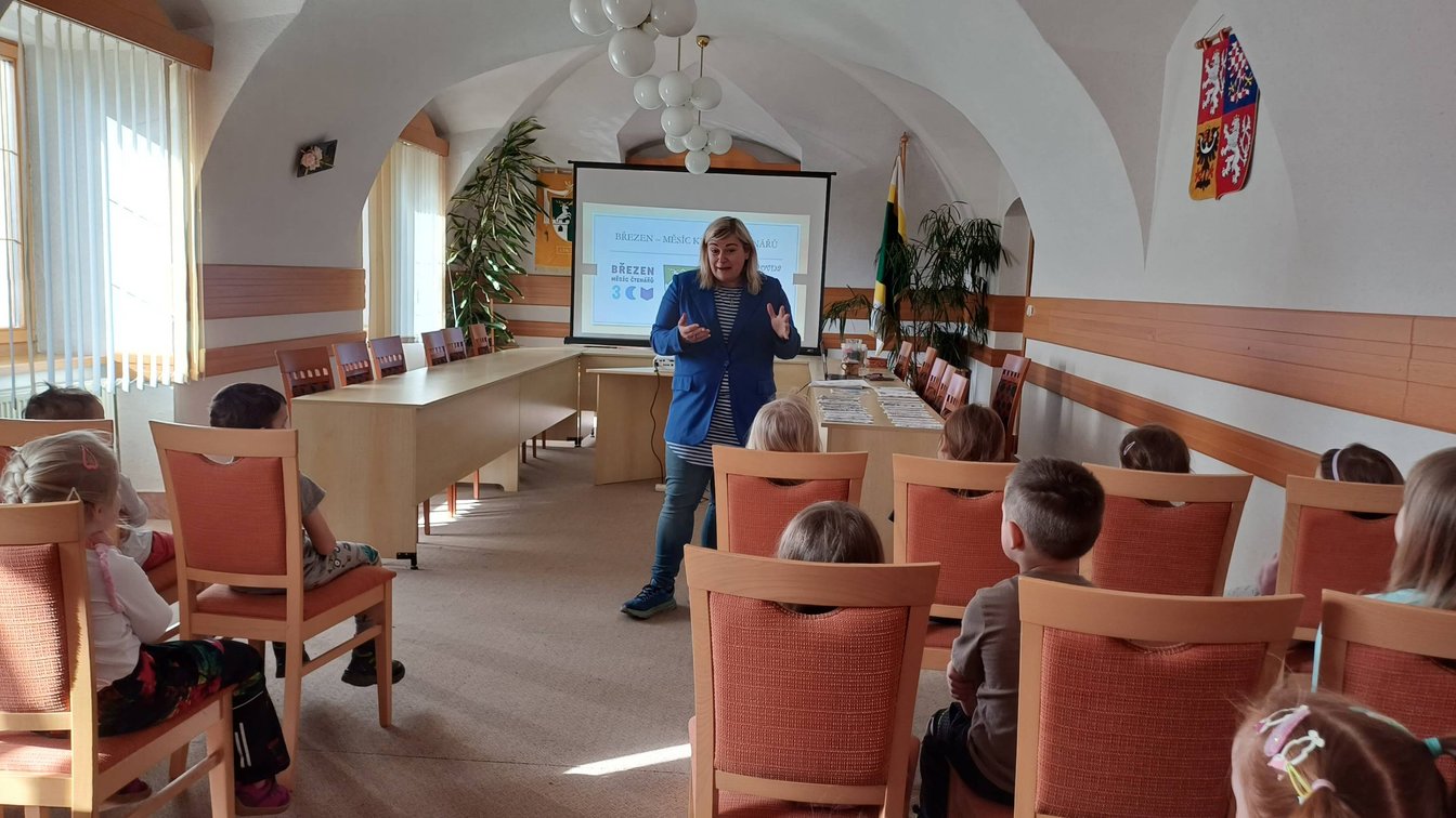 Námořníci v knihovně - 2