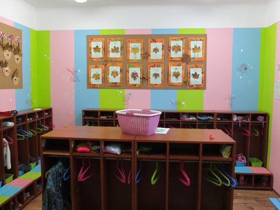 Šatna MŠ Korálek z druhého pohledu