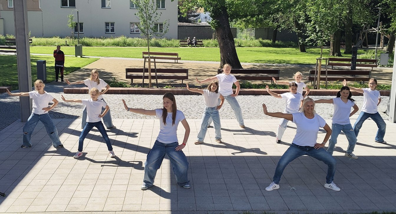 Vystoupení tanečního kroužku TANC-IK