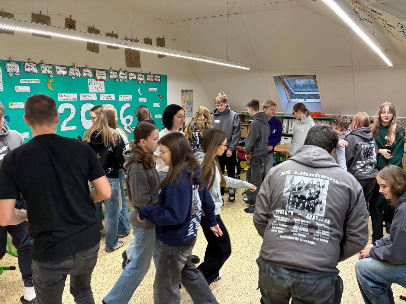 Žáci 9. třídy během preventivního programu Do dna?