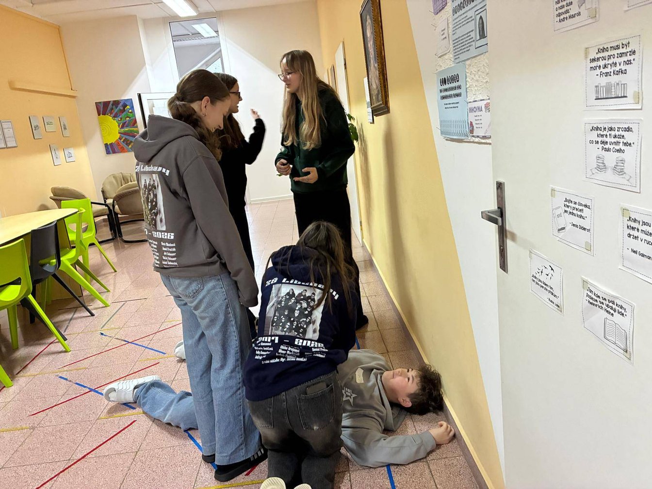 Žáci 9. třídy během preventivního programu Do dna?