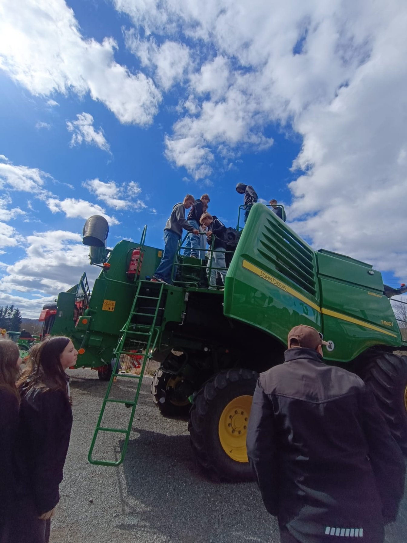 Osmáci ve firmě John Deere