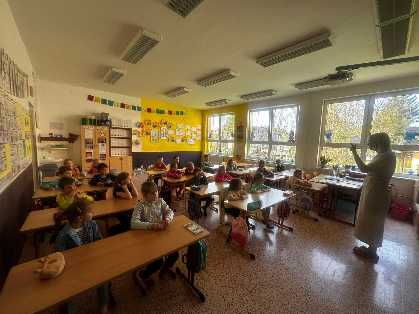 Budoucí prvňáčci se seznamují se školou